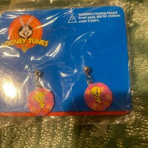 Tweety Bird vintage earring